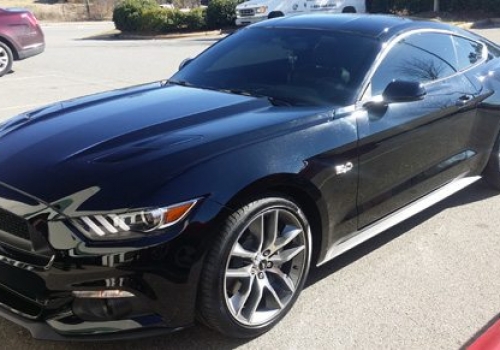 Black Ford Mustang